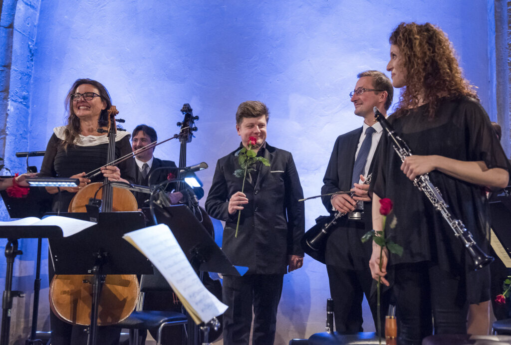 dp17 0917 serenada pro dechy 15 c petrahajska